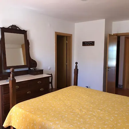 Ingrina House בית נופש Raposeira (Faro)