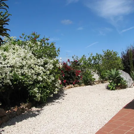 בית נופש Ingrina House Raposeira (Faro)